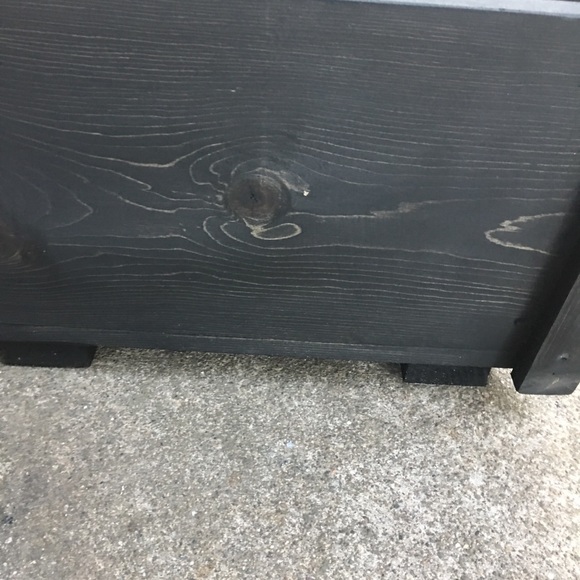 Planter box - Picture 3 of 9